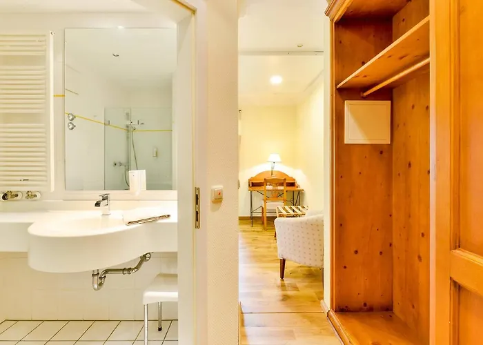 Seinz Wisdom - Bio-hotel Vegan-vegetarisch 4*
