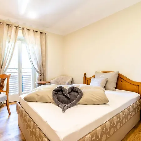 Seinz Wisdom - Bio-hotel Vegan-vegetarisch Бад-Кольгруб