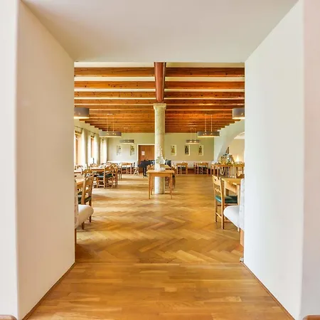 Seinz Wisdom - Bio-hotel Vegan-vegetarisch 4*